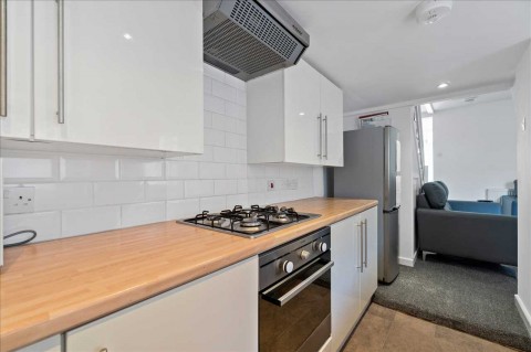 Click the photo for more details of West Hill Road, Plymouth